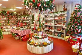 Best Means Of Creating A Holiday Atmosphere With Christmas Store Decoration Christmas Store Christmas Shopping Christmas Decorations