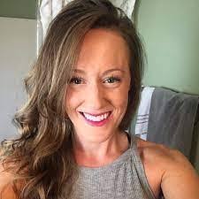 Amy Crumb's Instagram, Twitter & Facebook