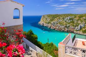 Kanaren wildromantische schwarze strände, imposante vulkanhügel und wüstenhafte sanddünen vor der westküste afrikas: Die Schonsten Urlaubsziele Der Welt Top 34 Juni 2021