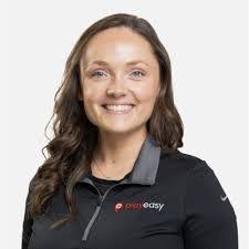 Kerri Shields's Instagram, Twitter & Facebook