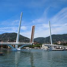 Guests can stay in casa vacanza il ponte apartment supplied with free parking, a designated smoking place and a restaurant. Thaon Di Revel City Bridge La Spezia