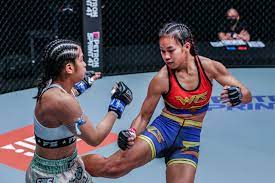 Leonela está regresando a la actividad luego de ser madre en octubre pasado. Muay Thai Sisters Wondergirl Supergirl Abierta A La Batalla Familiar Noticias Del Deporte Mundial