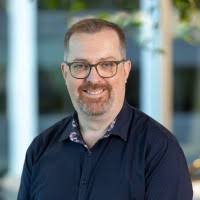 50+ "Laracy" profiles