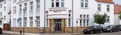 Konkrete angebote, konditionen und informationen finden sie in einer der über 10.000 filialen in ihrer nähe oder auf der internetseite ihrer volksbank raiffeisenbank vor ort. Volks Und Raiffeisenbank Prignitz Eg Perleberg