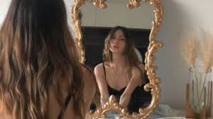 La influencer anna sarelly justificó el precio por el costo de manufactura, materiales, embalaje y demás; Quien Es La Influencer Anna Sarelly Y Por Que Es Tendencia En Redes Gluc Mx