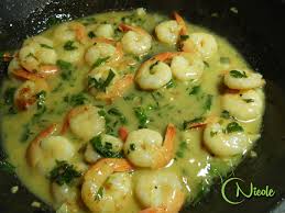 E perfecta pentru intreaga familie, iar combinatia este absolut minunata. Creveti In Sos De Lamaie Cu Garnitura De Orez Salbatic