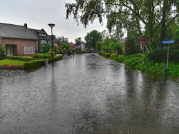 De luchtvochtigheid om 12 uur is 80%, met een windsnelheid van 18km/h. Veel Overlast In Midden En Zuiden Door Hoosbuien Nos