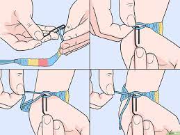 La réalisation semble compliquée, mais en réalité, il suffit de connaître le principe. 3 Manieres De Attacher Un Bracelet Bresilien Wikihow