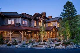 These Rustic Luxury Houses Are Stone And Wood Perfection 30 Photos Suburban Men Luxury Homes Rustic House Wood House Design