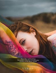 Darcy Brooks's Instagram, Twitter & Facebook