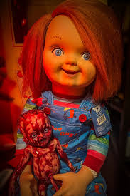 Eddie Cabrera على X: "Trick or Treat Studios Plush Good Guy with the  @MoodyPudding Baby Glen/Glenda/Gigi. #chucky #goodguysdoll #childsplay  #moodypuddingstudios #staymoody #horror @ChuckyIsReal  https://t.co/x4cx9ObPkQ"