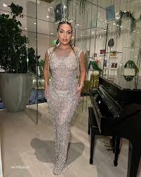 Ara Bozorgian Nude and Sexy Photo Collection - Fappenist