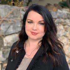 Amy Fife's Instagram, Twitter & Facebook