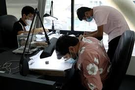 Located in the iconic almas tower and as part of the dmcc, the home of the uae diamond industry, almas diamond services is the most sophisticated atelier. In Pictures Uae Israel Accord Could Bring New Sparkle To Dubai Diamond Trade Business Photos Gulf News