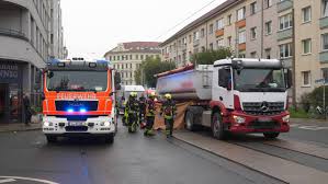 Cyclist dies after being hit by truck in Leipzig