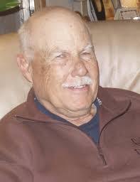 Paula Specht's Instagram, Twitter & Facebook