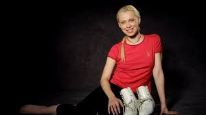 Перша олімпійська чемпіонка незалежної україни, фігуристка оксана баюл вирішила відмовитися від українського паспорта. Fugiwbqbbzsgbm