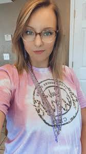 Paparazzi jewelry is affordable and trendy