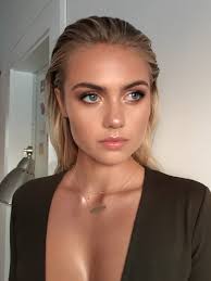 Katy Warner (katyamxnda)