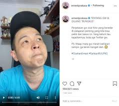 Foto Bareng Gilang Bungkus Tersebar, Ini Penjelasan Ernest Prakasa :  Okezone Celebrity