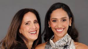 Beatriz Camacho y el arte de tejer vínculos: una conversación entre madre e  hija