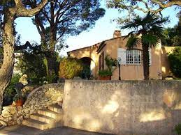 This is a review of our stay at 'modernes ferienhaus, strandnah, komfortabel' formerly known as 'maison d'azur, port grimaud' france. Ferienhaus Provence Privat 4 Personen Grimaud Ferienhaus Provence