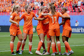 Het knvb webcare team beantwoordt graag je. Het Activisme Van Oranje Nu Wordt Het Echt Serieus Nederlands Voetbal Ad Nl