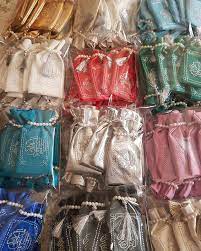 Epingle Par Khady Sur Wedding Gifts Packaging Faire Part Luxe Faire Part Mariage Faire Part Oriental
