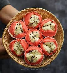 Assalamualaikum Hari Ini Bikin Bolu Kukus Buah Naga Aja Itupun Cuma Jadi 9 Biji Anak2 Pada Protes Bundanya Lagi Hemat Tenaga Mau M Food Breakfast Bolu