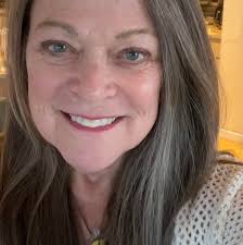 Who fixes burned out street lights in Fruitvale, Grand Junction, Colorado?