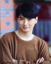 Kegunaan aplikasi ini antara lain adalah membantu dalam memantau pasien, mengingatkan pekerjaan perawat, mengatur tugas perawat, mencatat kesehatan atau tanda vital pasien. Thread By Sotusism Krist Perawat Smiling A Thread Starting With My New Favorite Pics