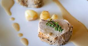 Filet Mignon Aux Gousses D 39 Ail L 39 Alchimie Parfaite La Recette Par Chef Simon Filet Mignon Recette Filet Mignon Alimentation