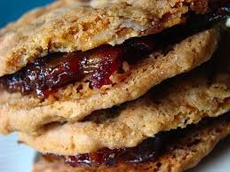 Oatmeal Cookies With A Date Lemon Filling Date Cookies Oatmeal Cookie Recipes Cookies Recipes Christmas