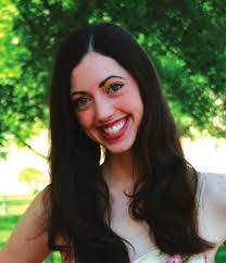 Carrie Mclarty's Instagram, Twitter & Facebook