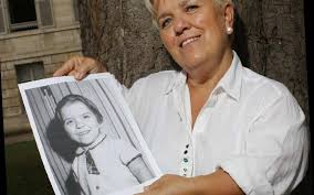 She has been married to gérard benoist since august 27, 2005. En Images Le Roman Photo De Mimie Mathy Le Parisien