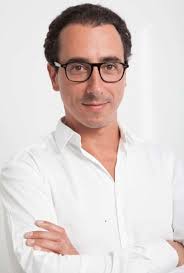 Dr Laurent DUMAS, Spécialiste en chirurgie plastique reconstructrice et  esthétique à Paris