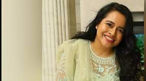 His wife's name is ismat hakim and they have three daughters named priyadarshini hakim, shabba. Daughter Of Kolkata Mayor A Doctor Slams Mamata S Handling Of Strike