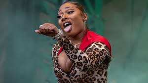 Although several companies offered lucrative music deals, meg announced in november 2018 that she decided to sign with 300. Die Unerklarliche Wahrheit Von Megan Thee Stallion News24viral