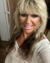 Lisa Gail's Instagram, Twitter & Facebook