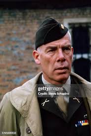 2,692 Lee Marvin Photos & High Res Pictures