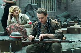 „powstanie warszawskie to pierwszy na świecie film fabularny zmontowany w całości z materiałów dokumentalnych, opowiadający o tytułowym wydarzeniu poprzez. Powstanie Warszawskie W Filmie Miasto 44 W Rezyserii Jana Komasy Gazetalubuska Pl