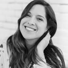 Amy Weiss's Instagram, Twitter & Facebook