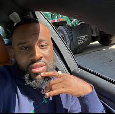 Medical experts in Pakistan have revealed that about 70% of Pakistani men  experience baldness by middle age, with hair loss often starting as early  as their 20s. This widespread early baldness has