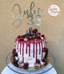 Drip Cake Coco Framboise Genoise Vanille Myrtilles Creme Mascarpone Coco Framboises Fraiches Coulis De Frambo Cake Coco Coulis Framboise Genoise Vanille