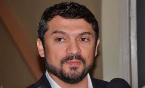 El diputado del Partido Liberal Yuri Sabas indicó que en los próximos días  van a haber abrazos entre los líderes que han fomentado la división de la  fuerza política. “Vienen buenas noticias,