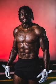 Stock up at nfl shop with the newest tyreek hill jerseys in official super bowl 55 styles in anticipation of the big matchup. Tyreek Hill Agrees To Equity Deal With Football Glove Innovator Grip Boost