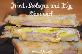 Fried Bologna And Egg Sandwich 3glol Fried Bologna Sandwiches Egg Sandwiches