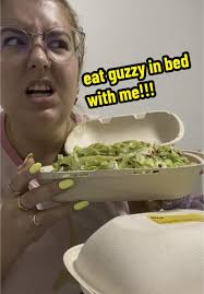 Experience a Guzzy Feast with Me in Bed!