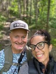 A way that leads to Fish River Falls ..........