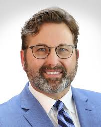 Kevin Dukes's Instagram, Twitter & Facebook